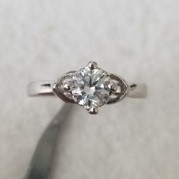 *only size 9 left!* 1ct Blossom Solitaire - Picture 5 of 6